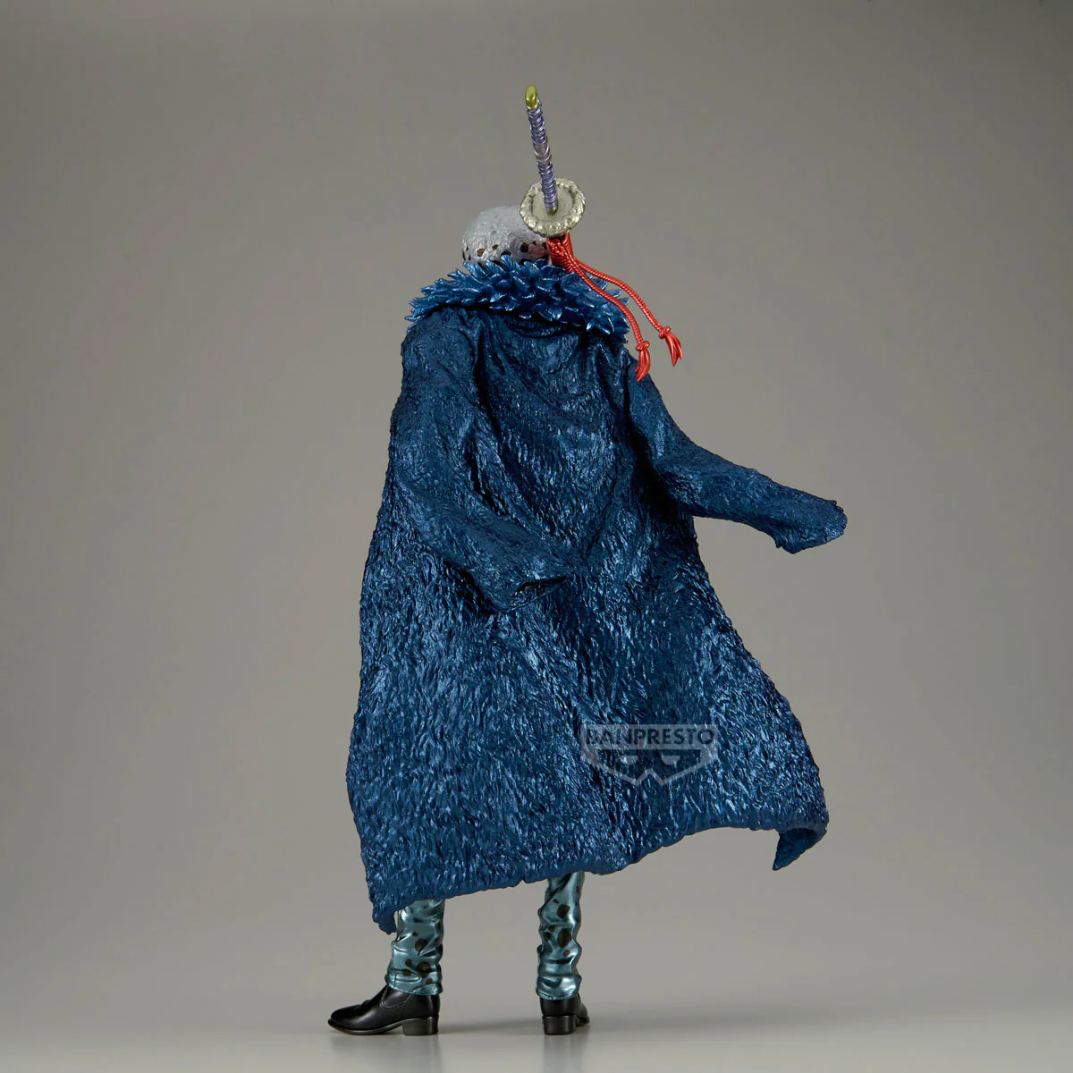 BANPRESTO ONE PIECE PREMIUM TRAFALGAR LAW THE METALLIC FIGURE - Image 3